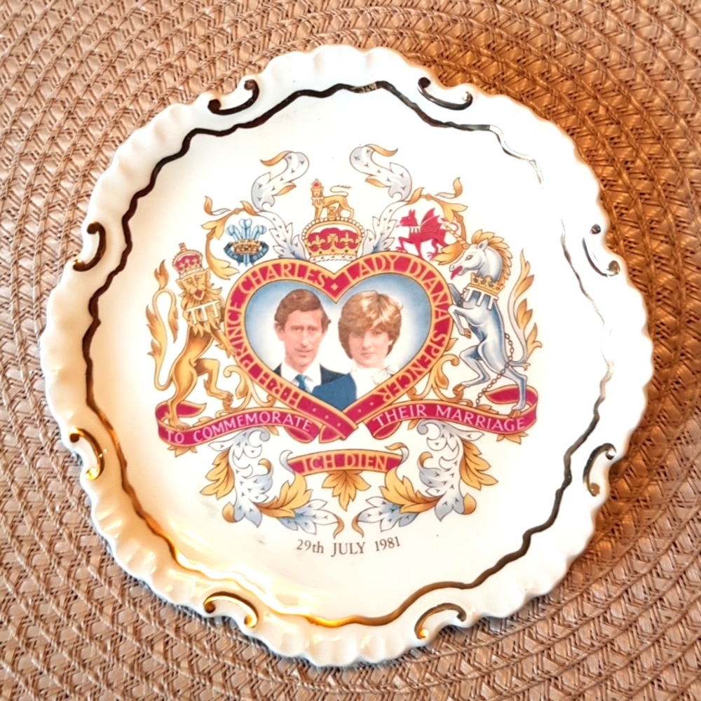 Vintage Prince Charles & Diana Commemorative Plate
